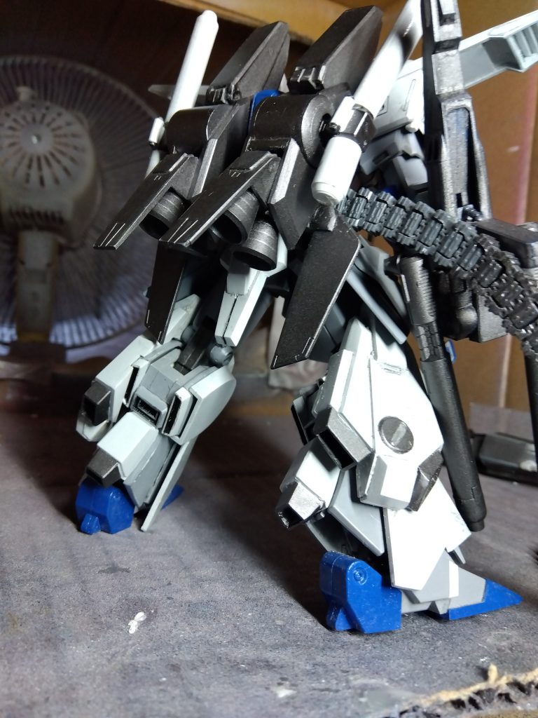 バックパックは、完全にフルスクラッチで、ビームカノンだけSガンダムから流用しました。また、リアアーマーも作っていますが、詳しいデザインが分からず、なんちゃってなので、間違っていたらすいません。