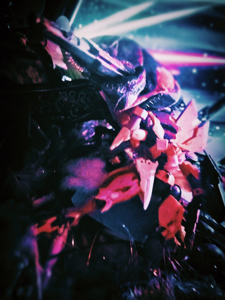 もうちょっと、やると思います。ても、ハマーン様のコスプレが楽し過ぎました。スイマセン(笑)