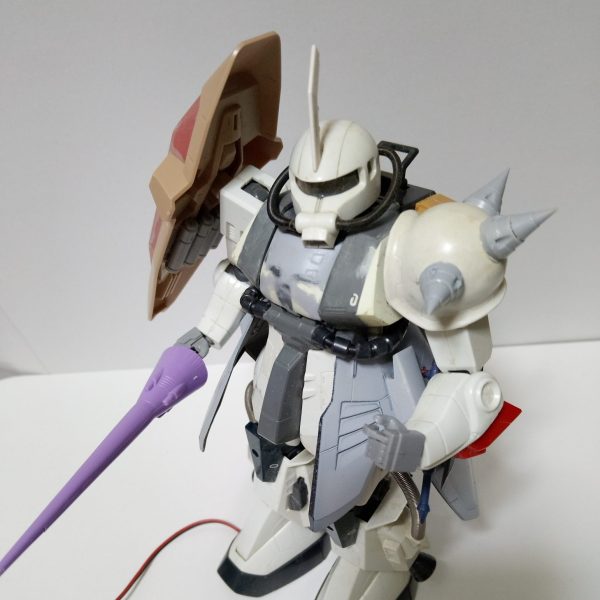 基本加工しダイオードをモノアイに仕込み配線通す為仮組みこれから更にパテ盛り加工予定 （1枚目）