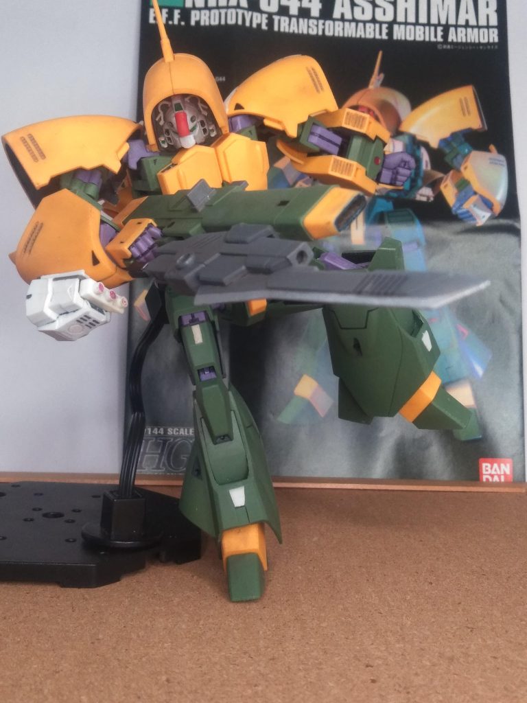 専用ライフル下部には、これまた飽きもせずに速射砲設置型バヨネットを 😏これで懐に潜り込まれても安心でしょう🤗🎵🎵