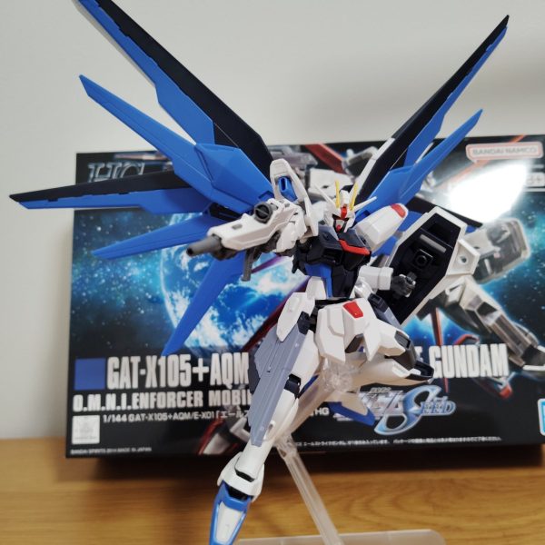 フリーダムガンダムポージング集