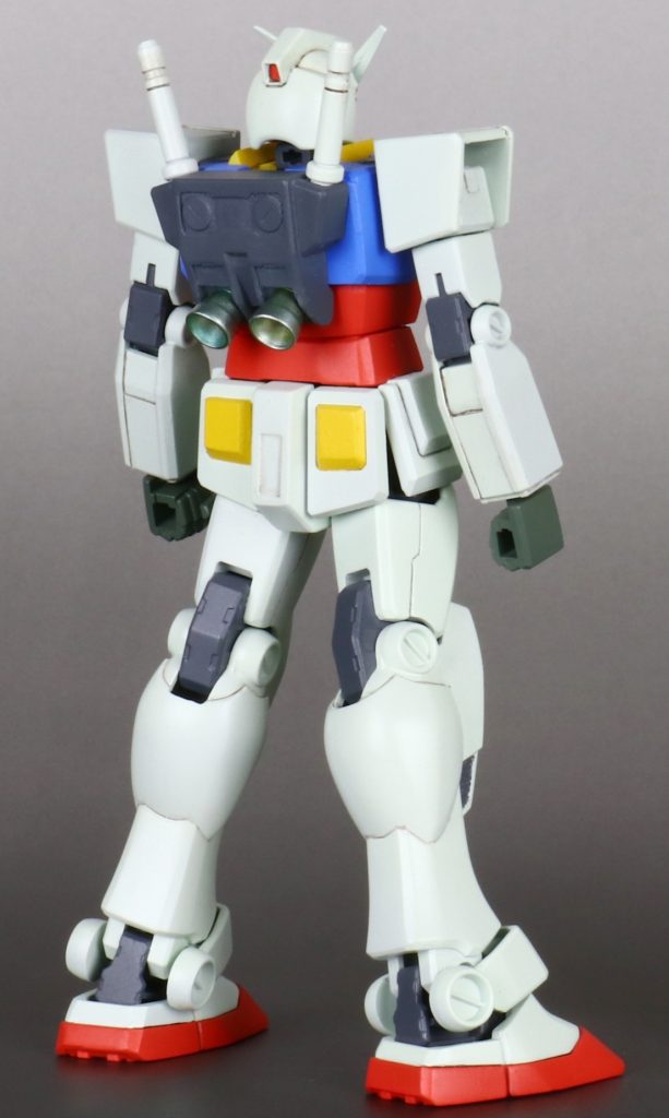 RX-78-2 ガンダム–3枚目/制作者：くろたけ