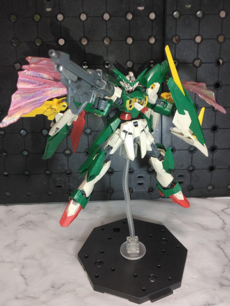 HG　ガンダムフェニーチェリベルタ