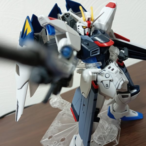 HGフリーダムとHGウイングゼロのニコイチ