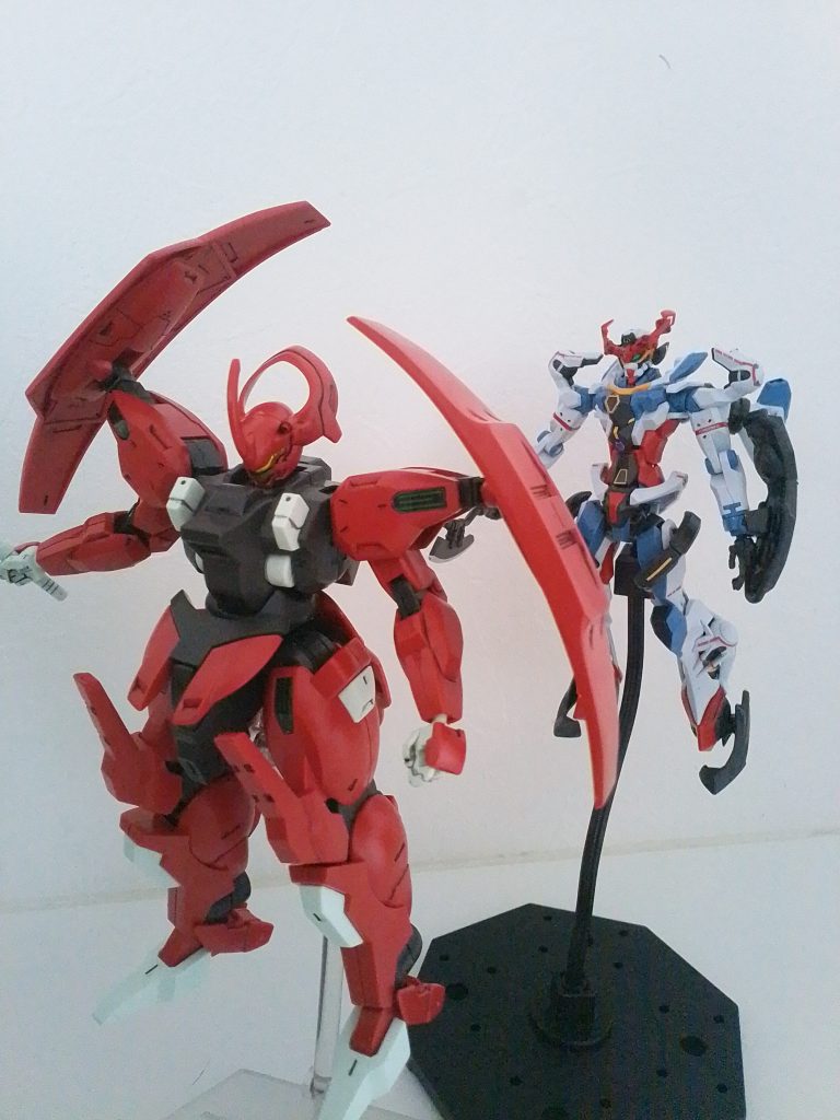 逃げたほうがいい、、、とガンダムが言っている。