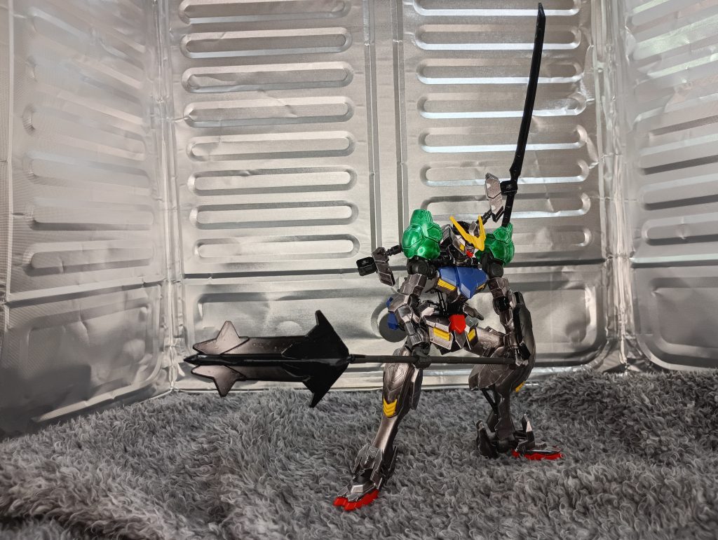 右の肩裏に、キャノンを隠し持たせたかったが、、、良いパーツ見つけられず。妄想の中で補填ってことで!