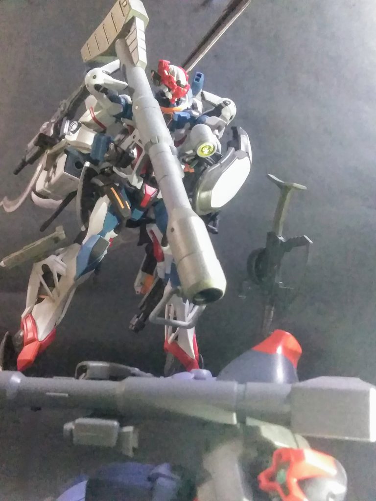 そんな話題騒然の最中 😆満を持して｢TVシリーズ｣が2025年4月8日から毎週火曜深夜24時29分(いわゆる水曜早朝)に日本テレビ系列（NNS加盟全30局）にて開始となります 😋 🆙『ドム(GQ版)』の『リックドム』はインパクトが強かったです(#^.^#)『黒い三連星のマッシュさん』だけオイシイ感じ❓なのが、感慨深かったナァ⤴️( ´ﾟдﾟ｀)ｱﾁｬｰ