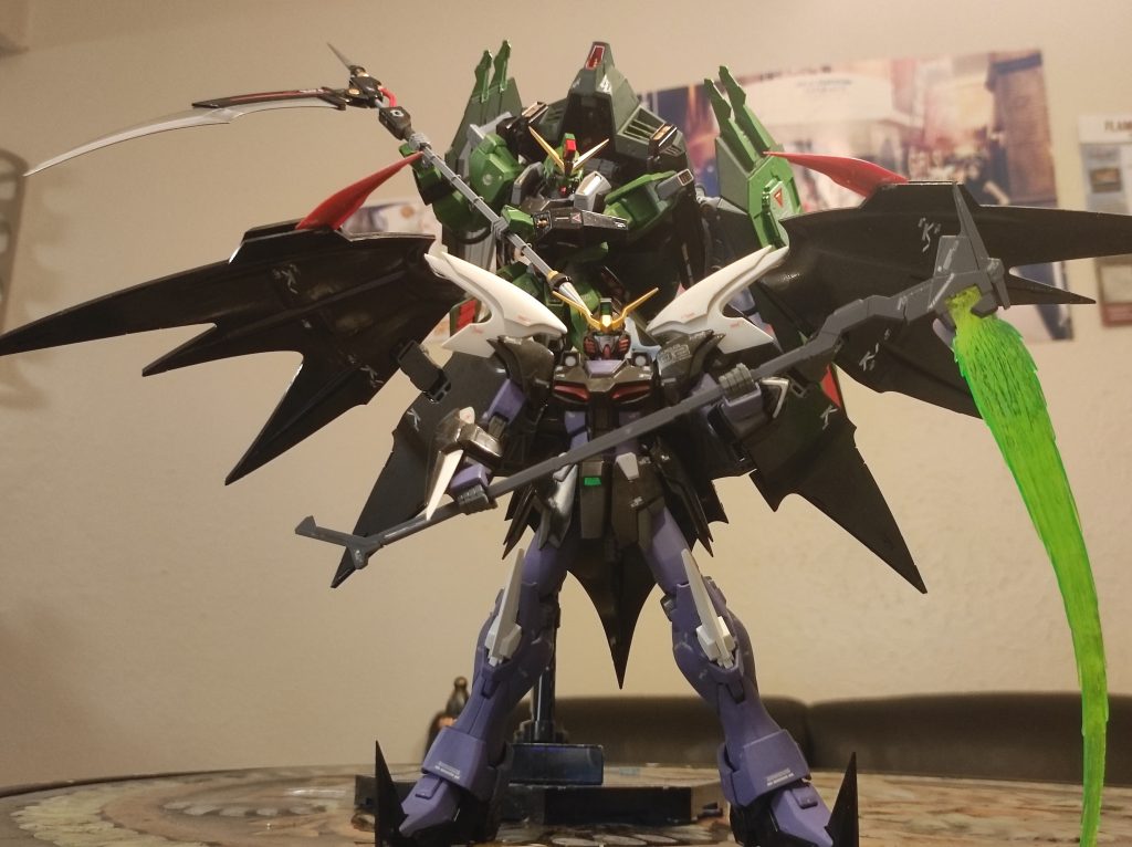 ガンダムデスサイズと飾ります。死神たちはかっこいいです。
