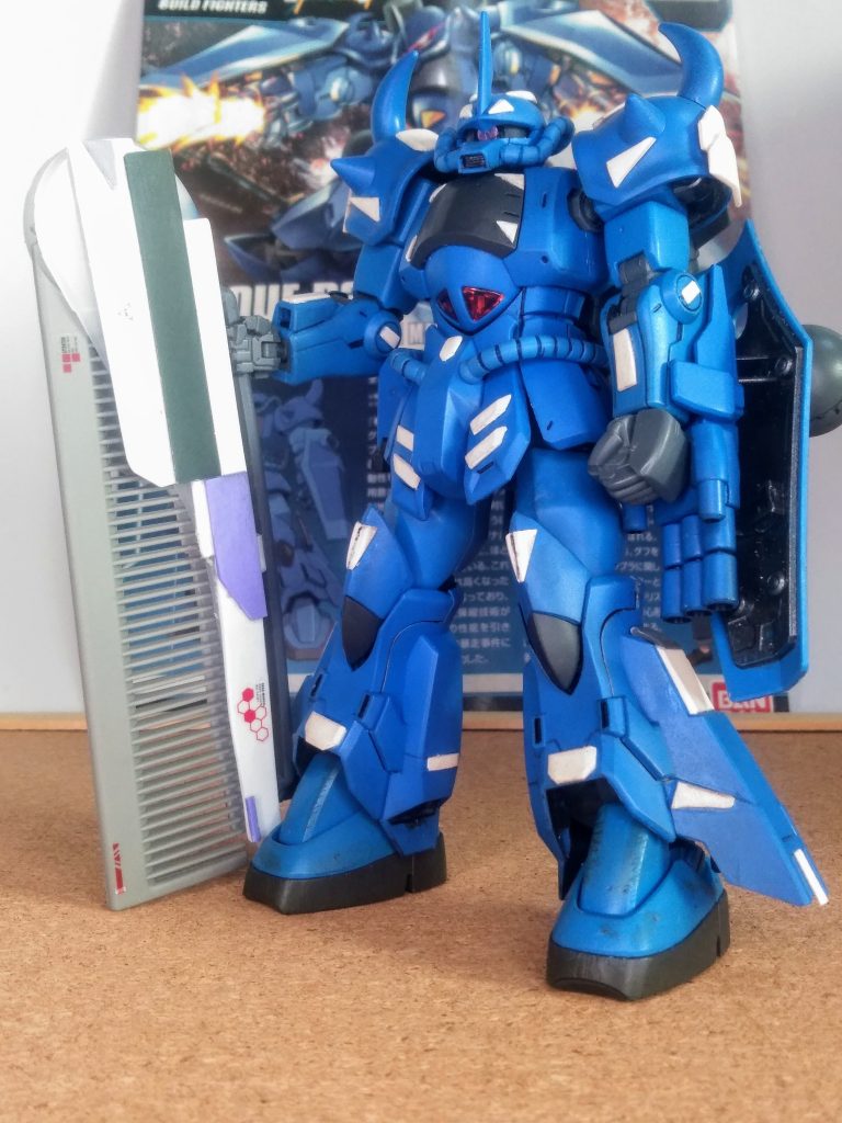 今回の     蛇足作業🐍👣                を実行です 😤💨💨長モノ武装と成る『A friend with long hair 改』以前コサエて投稿した『ドム・トローペン改修型https://gumpla.jp/hg/2113271』が装備していた武装を、使い勝手?が良い様にしてみました😆⤴️⤴️「「「折り畳み式」」」ですゼっ‼️ 👍