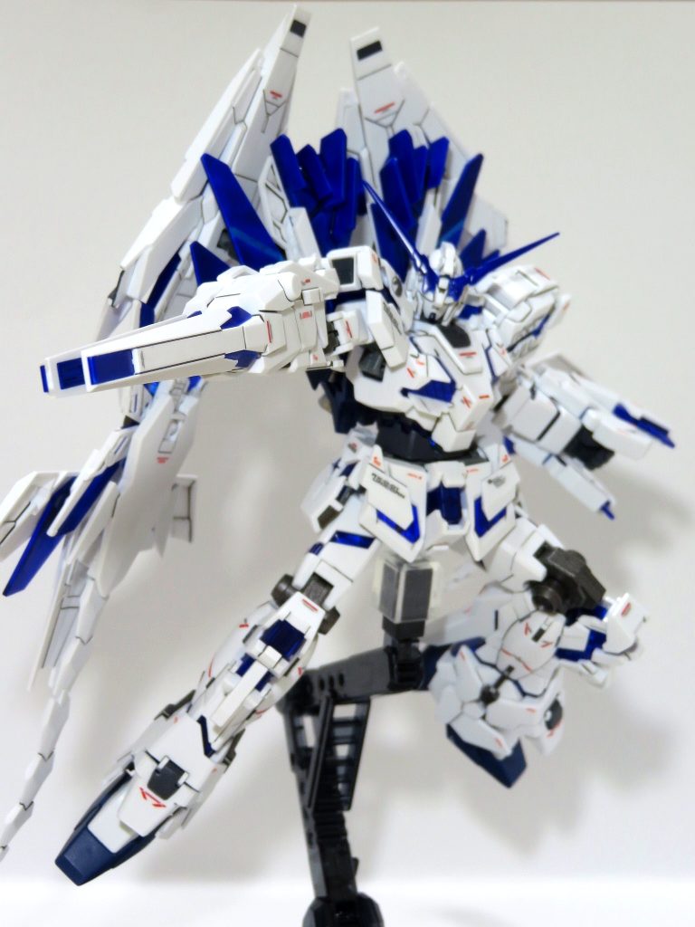 背中にはアームドアーマーXCを装備。