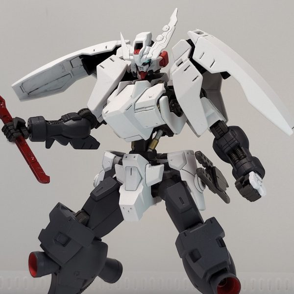 ガンダムアスタロト白雉（ビャクチ）