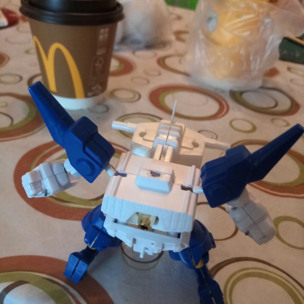 安裝太陽炮clear! (zaku-kao7) 不過胸口裝甲的安裝方法還在構想中(gundam-kao5)（3枚目）