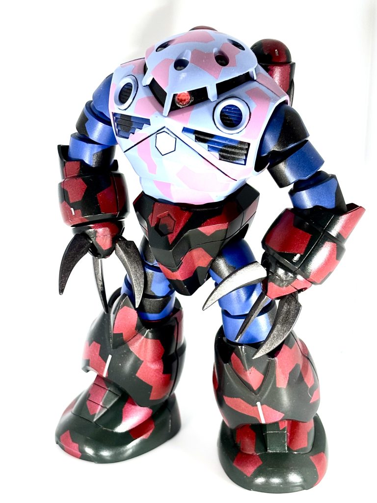 今回は迷彩メインなのでデカールは一切貼らないことにしました。めんどくさかったからではないです……