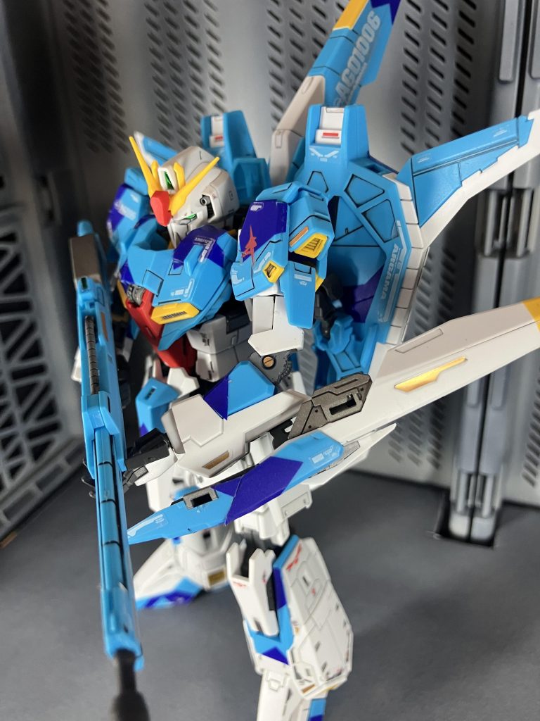 しかし、この小ささで完全変形するのはマジ脱帽ですね‼️ ノーマルゼータも製作した事あるのですが、ポロリ率は変わりませんねw🤣