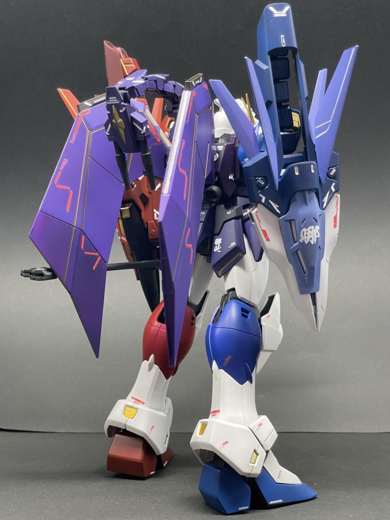 背面には別売のフーティエ装備。キットのままだと少しあっさりしてましたが、一気に情報量が増しました。デカールはキット付属を使用してます。哪吒が余るので、龍の額に貼りました😄