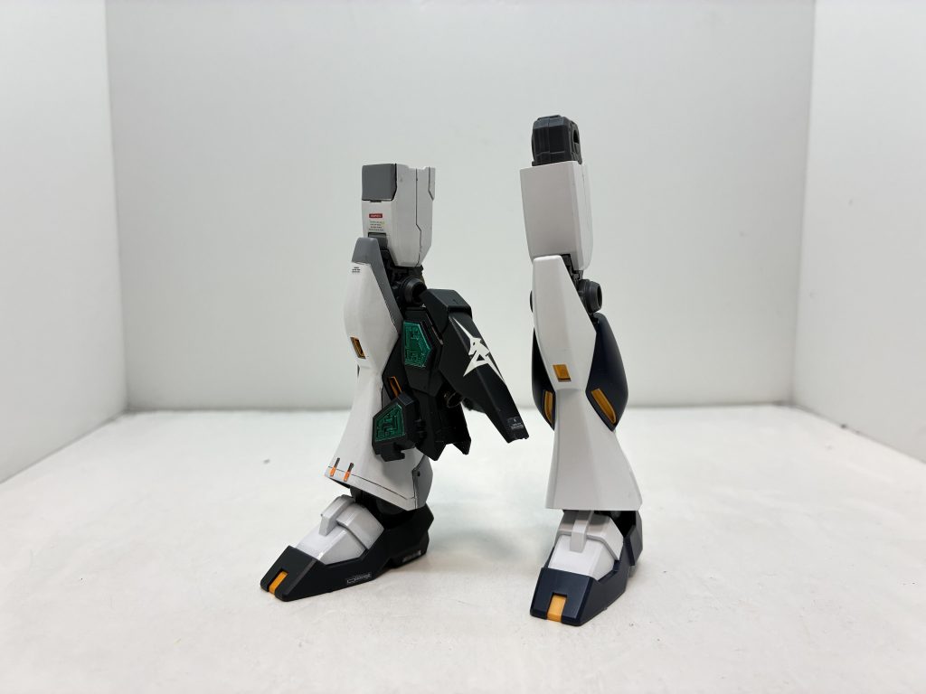 ⬜️足ももは段差をタガネでつけ膝などチップなどでディテールアップ