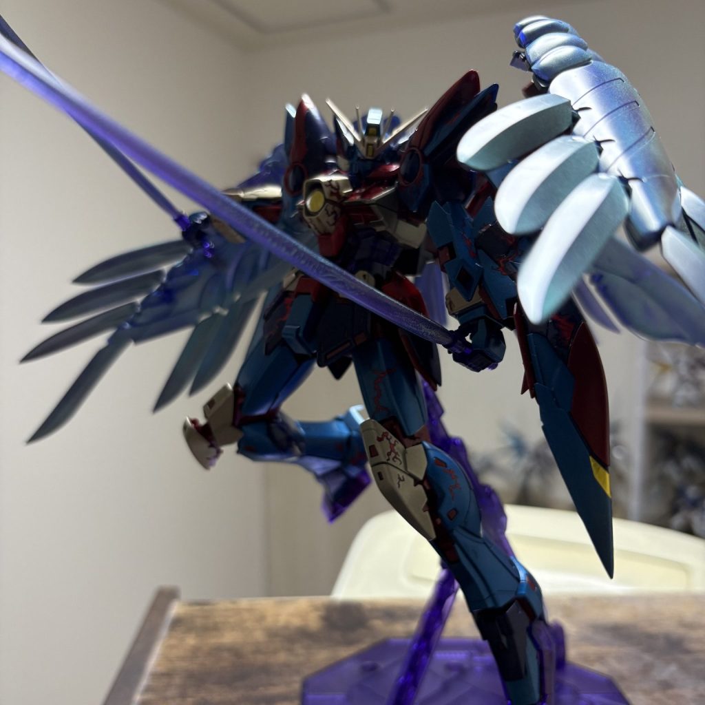 MG ウイングガンダムゼロEW クロスコントラストカラー MG 1/100 ウイングガンダムゼロEW [CROSS CONTRAST COLORS