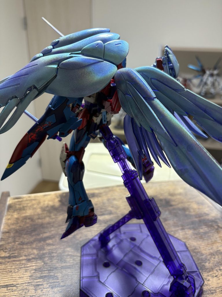 お気に入りの翼（塗料だけで1200円）写真でも綺麗に写る！実物はもっと光沢感があり、黄金虫青版みたいな色してます。