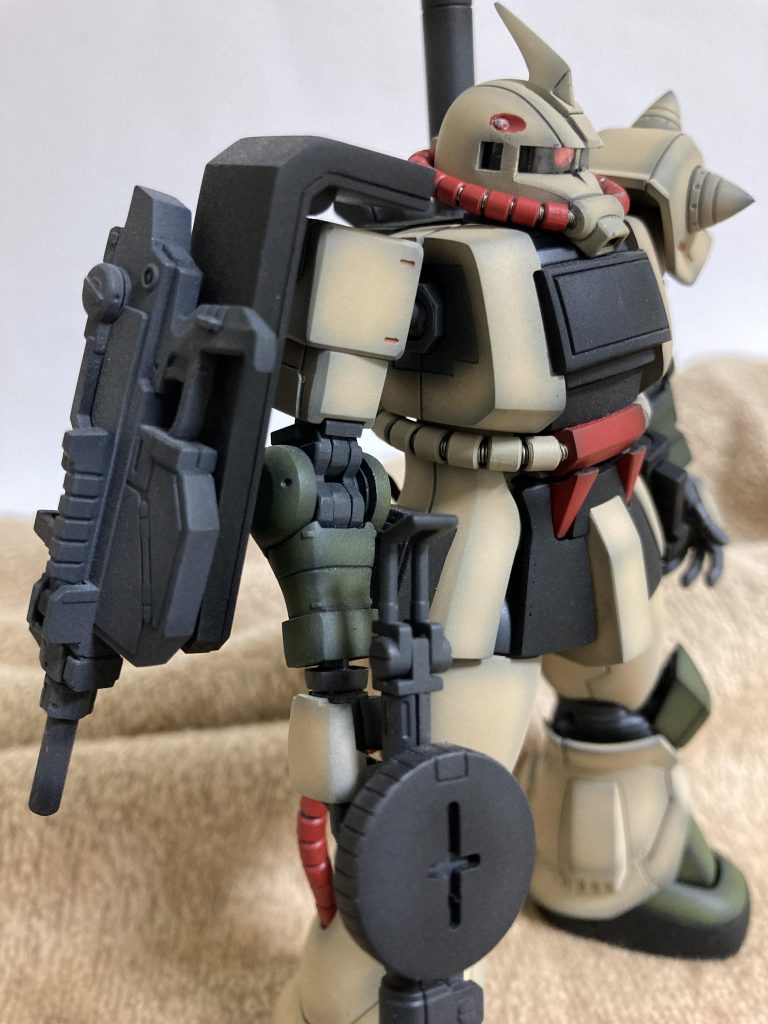 目立ちませんが定番の手首カバーを自作