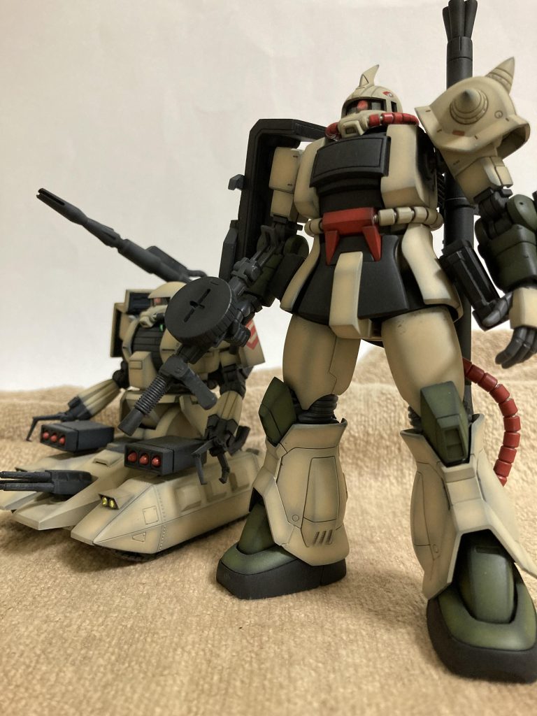 ザクタンクとツーショット