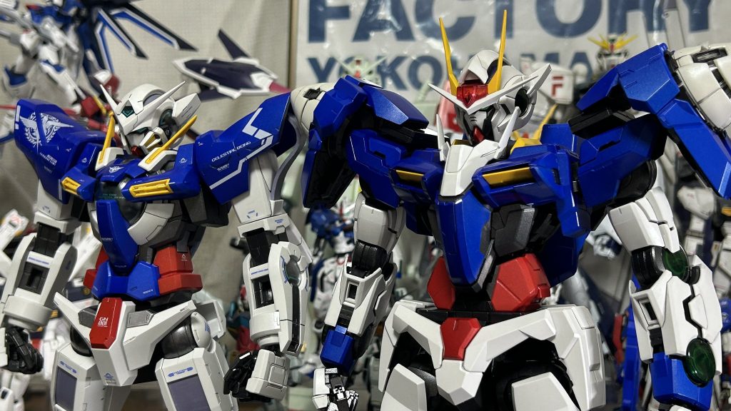 1/60エクシアとのツーショで〆左のエクシアはPGじゃなくて当時の1/60をランナー全塗装したのもです。気が向いたら投稿します、笑ダブルオーは1位2位を争うほど好きなガンダム作品です。本編と劇場版はもちろん、外伝作品のP、PSE、F、FSE、I、I2314、V、V戦記、Nとほとんどの作品を視聴&読破するほど大好きです。あとは大森倖三さんのコミック版、介錯さんのAwakening of the Trailblazer、文庫版小説、舞台版ダブルオー2部作、スペシャル・エディション3部作、10周年イベントなんかも観ました。今はメタルビルドと連動したRevealed Chrinicleなんかも展開してますね。2027年には続編の噂も...ダブルオーは本当に各作品の相互補完が上手くて、特に外伝系はテレビ放送と同時に展開されてただけあって矛盾も少なく上手く設定を使ってるんですよね。介錯さんのAwakening of the Trailblazerなんかはマントを着けたダブルオーライザーやELSダブルオーライザーが登場したり、劇場版とは違うところが楽しめるのでオススメです!とにかくダブルオーは良いですよ!!!ちょっとダブルオー熱で話しすぎました...笑ここまでご覧頂きありがとうございました😊