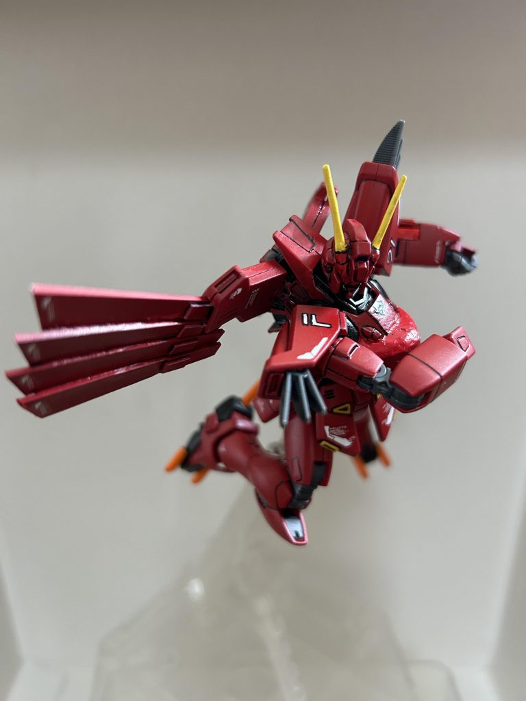 必殺技は翼で切り裂くウイングカッター！