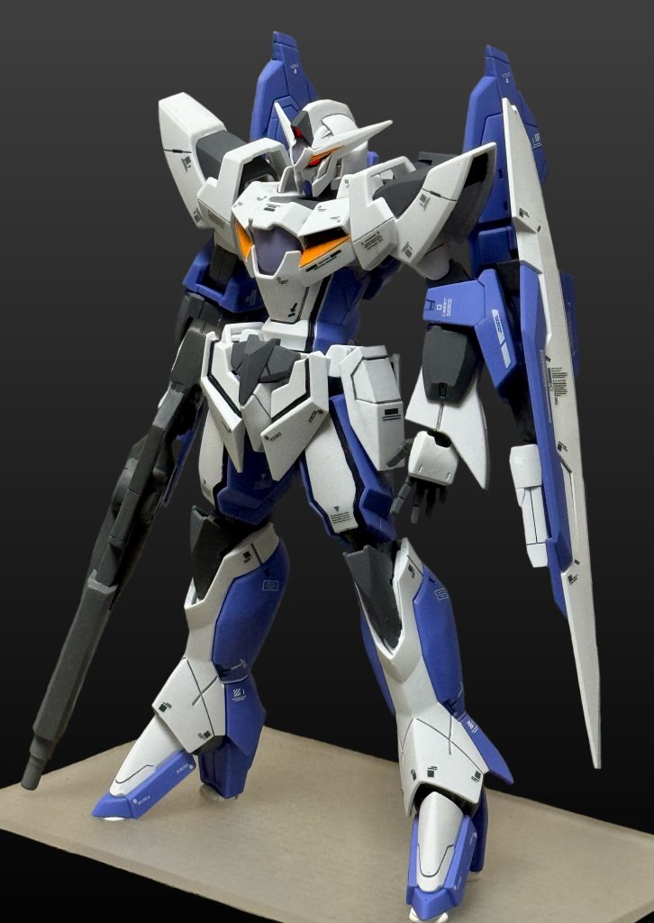 左開き手はビルダーズハンドを塗装して使用しています。