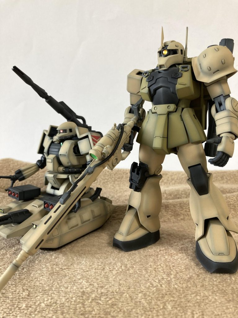 後方支援組ザクⅠ『…ヒマっスね…』タンク『あー見えてあのおっさん達強いのよ』