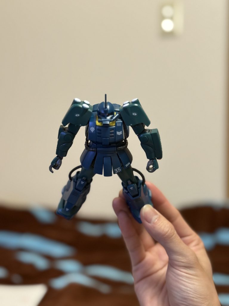 接近中のザクマリナー–2枚目/制作者：RRI