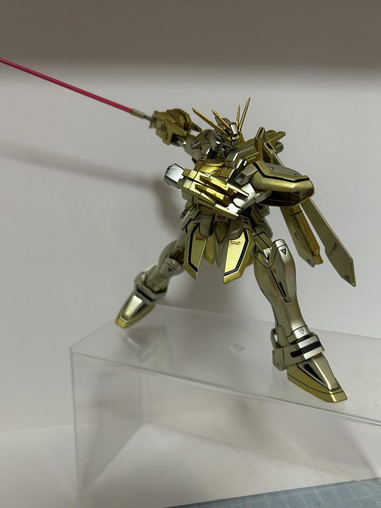 (おーっとデビルガンダム、アルス・アースリーフリーザガンダム。ゴッドスラッシュで体勢を崩したところで…この体勢は!!?)