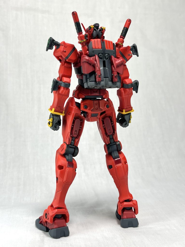 イエロー部分は基本的に筆塗りになります。シタデルカラー YRIEL YELLOW水性塗料なのでマジックリンによる拭き取りが可能なのでかなり重宝しました。他にも細かいグレー部分などは水性塗料やエナメル塗料の筆塗りで仕上げています。