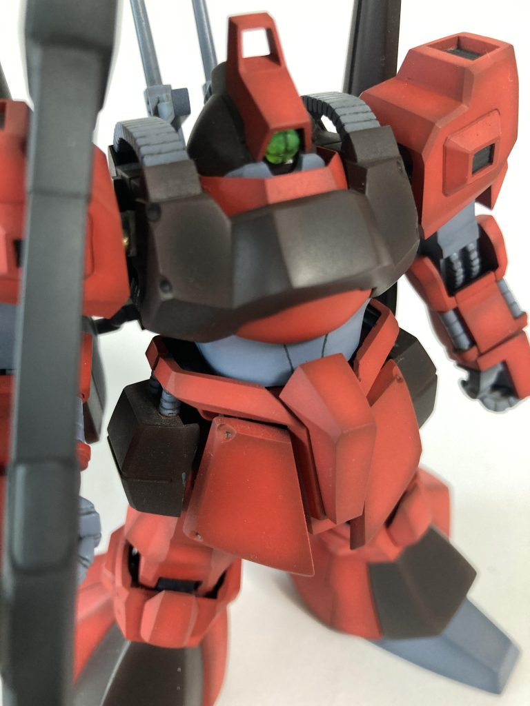 襟と頭部の幅がギリギリなので、襟側は薄々に