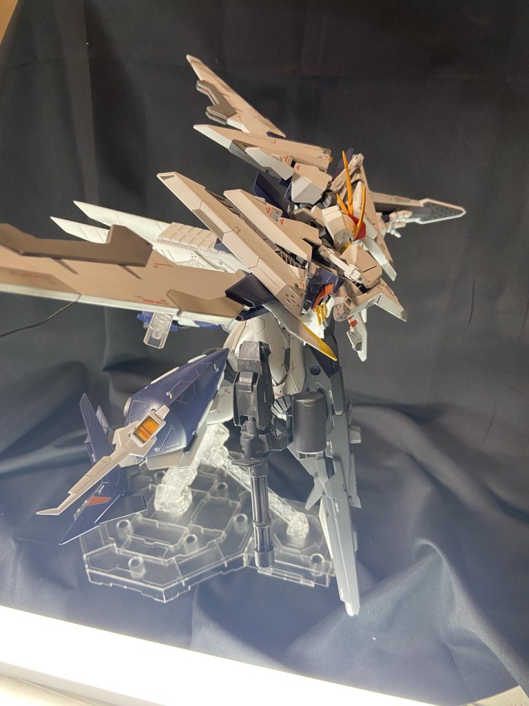 右側。ガトリング。大型ビームライフル。 