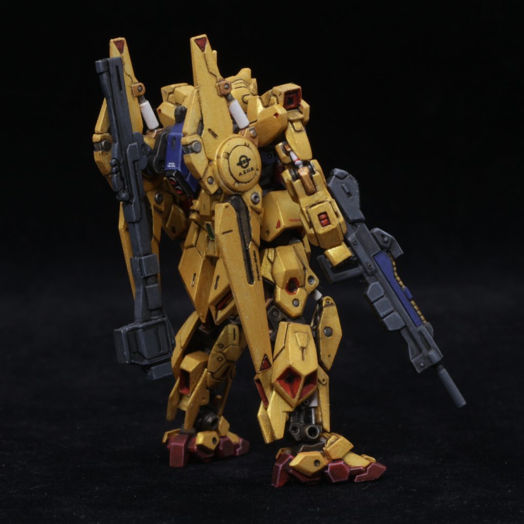 バックパックとバインダーが重くて少し後ろに傾きがち?