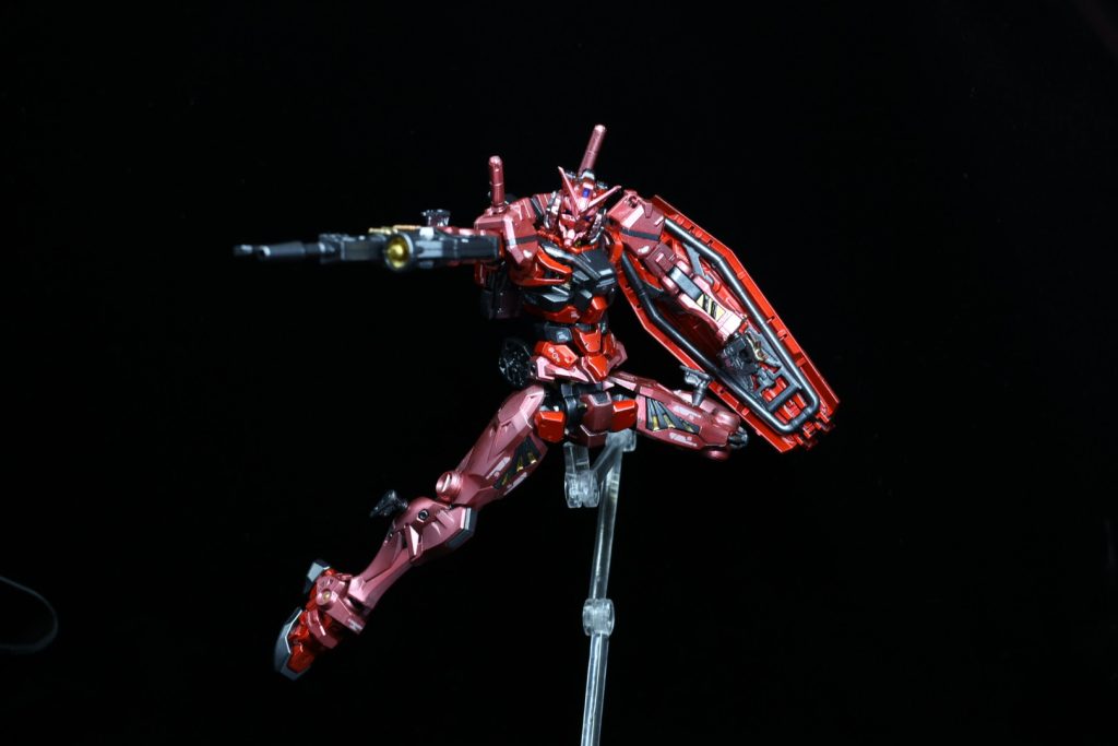 3体買ってビット6個つけろとガンダムが言っているかわかりませんが6個つけてみたくなりますね。