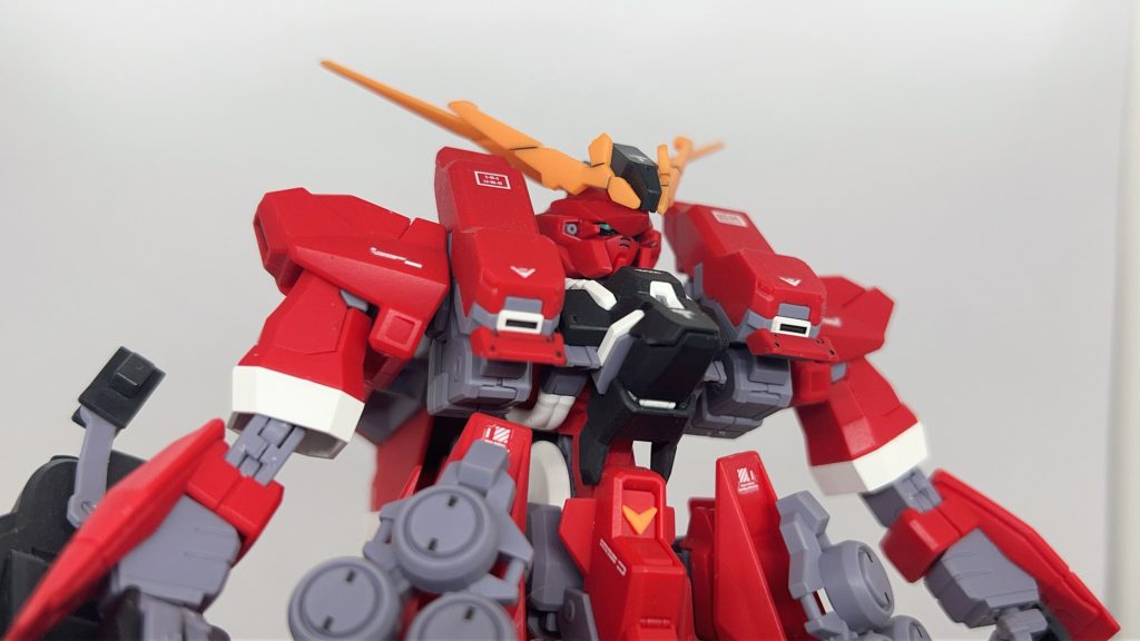 HGなのに背が高い。