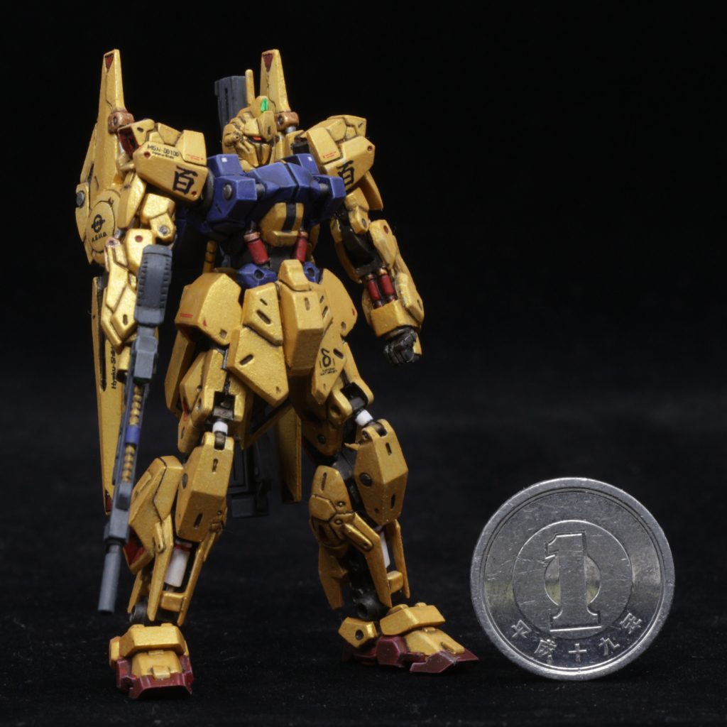 合わせ目けしとディティールの彫り直し&面出しくらいしかしていません。金色の塗膜が厚くなりすぎて、面出ししたシャープさが失われて無念。