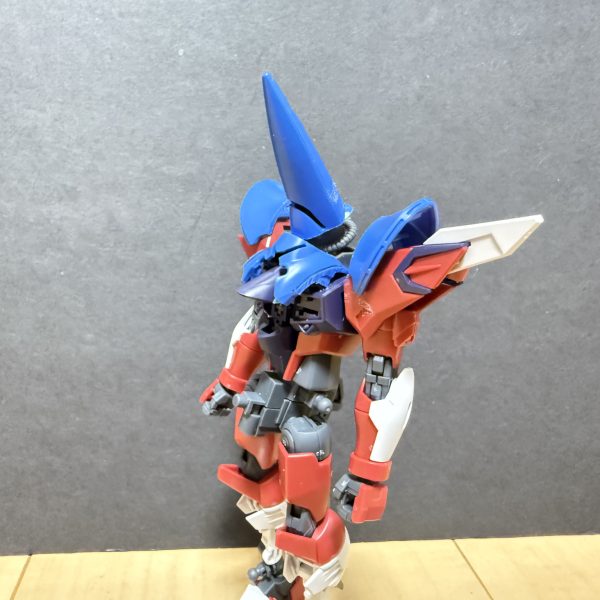 最近ヒロイックな機体ばかりでたまにはゲテモノ機体を作りたいと考えていたところ、ジークアクスのハンブラビを見てビビってきました！頑張って形にしたいと思います！（2枚目）