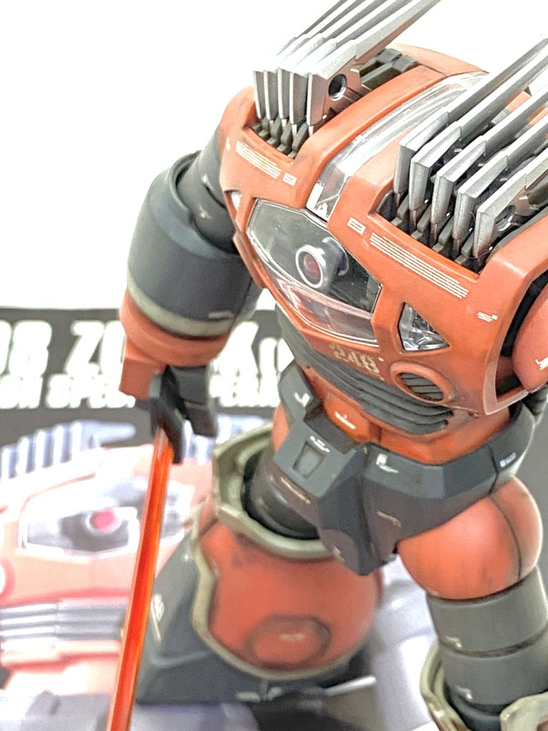 最後は説明書と。自分はいつもウェザリングする時はらいだ~Joe先生提唱のお気楽汚しがメインなのですが先生もウォッシングしているので今回は自分も真似し派手目に汚してみました。キチンと艶消しクリアーを吹いていればエナメルでも割れる事なく安心出来ました。今回はウェザリング、メタリック、デカールの三重奏で違う情報量を出す事が出来たから自分のイメージ通りの作品が作る事が出来ました。まだコンペ前なので結果はどうなるかはわからないのですが・・・綺麗に作るのも良いですがウェザリングもやると楽しくまたウォッシングやろうと思います。ご覧して頂きありがとうございました。