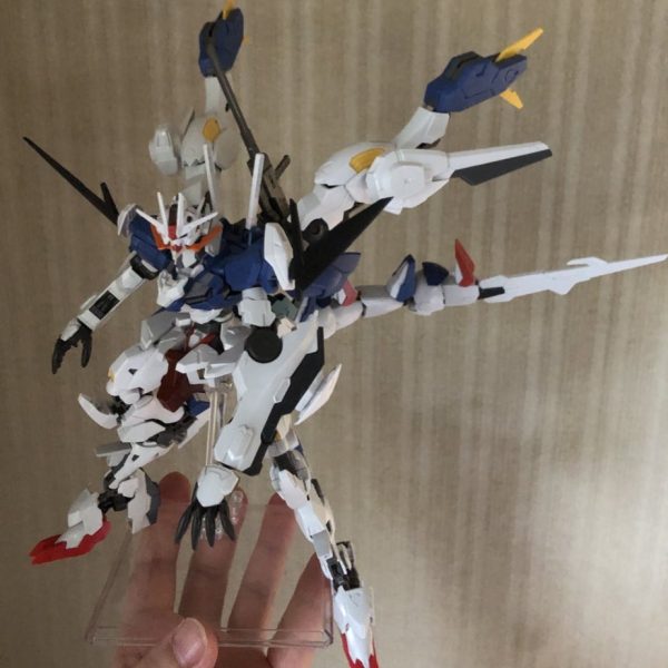 初の逆関節の脚挑戦シュバルゼッテの塗装全くしてないのにもう次の魔改造進めてるもうちょい可動範囲広げるつもりだけど口も開く追伸あれから少しずついじり倒してて、近いうちに塗装までやってしまおうかなって考えてます！（5枚目）