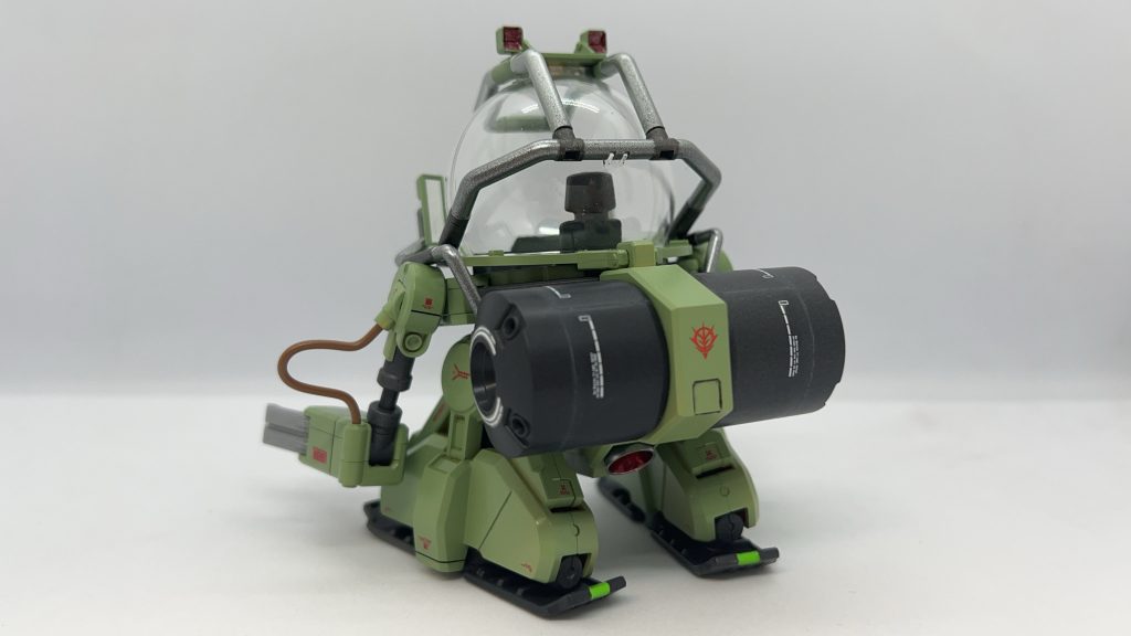 緑はよもぎ色です。