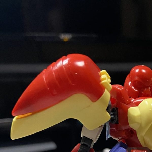 赤いアイツはイイですね！もうすでにカッコイイです(gundam-kao6)でも結局赤く塗らないんですけどね　笑(gundam-kao5)（1枚目）