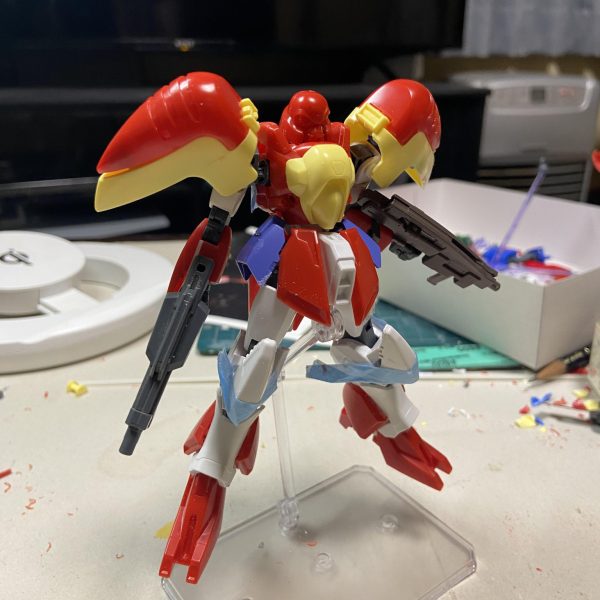 赤いアイツはイイですね！もうすでにカッコイイです(gundam-kao6)でも結局赤く塗らないんですけどね　笑(gundam-kao5)（2枚目）