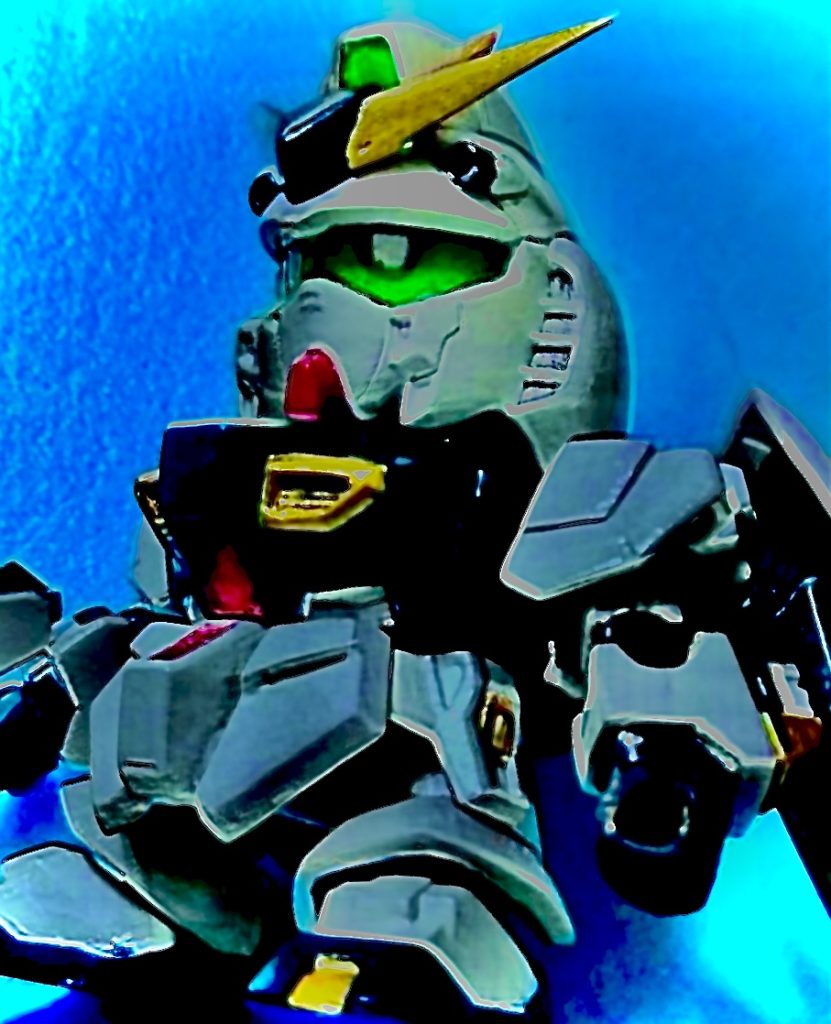 ニューガンダム　着色したよ。