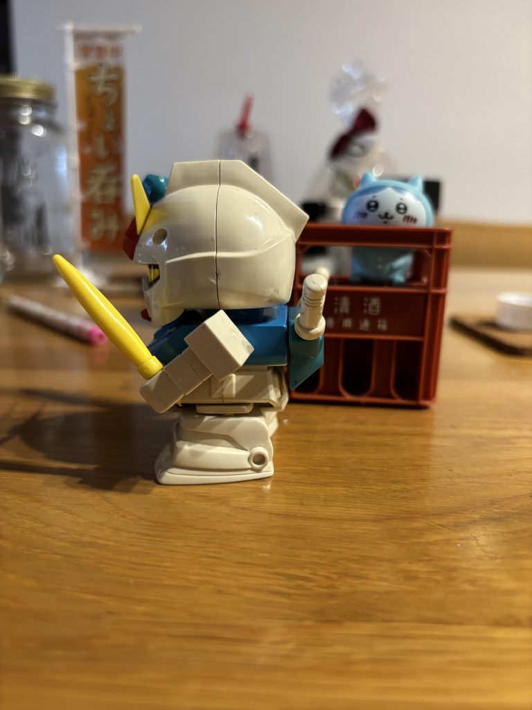 盾と　ハンマー　は 無い　です　^_^;