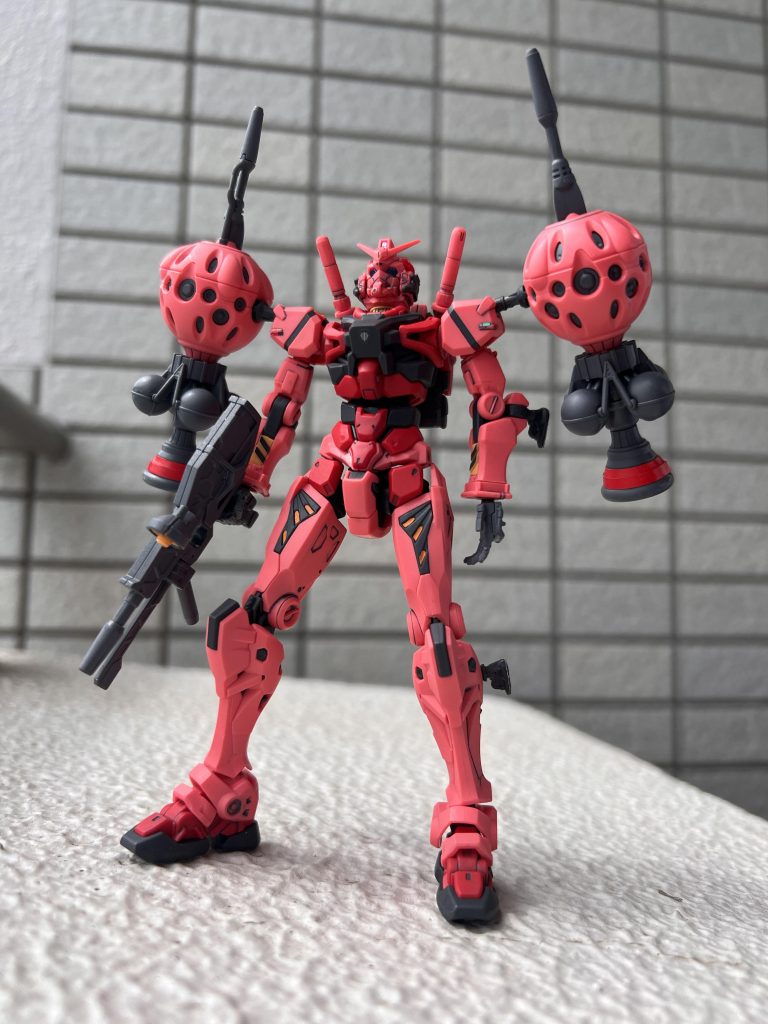 ビットってこれくらいの大きさがないと稼働、攻撃が出来ないですよね。キュベレイ、ヤクトドーガ、サザビーのファンネルって小さすぎると思ってました。