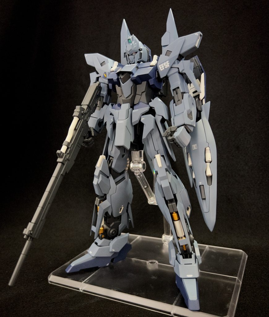 ロービジ系の配色で渋カッコ良いです。