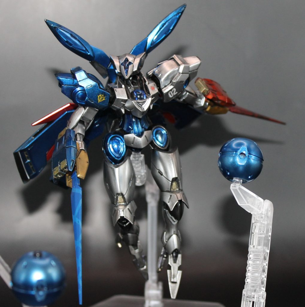 ポッドを展開。実際は有線ですがレラーナモチーフなので無線で浮かせています。魔法の球を飛ばして爆発させてくるので、このポッドも使い捨ての爆弾なイメージです。無人機とのリンクを切るだけかと思ったら殺しにかかってくるんですから怖いですね。爆弾背負って戦うのも怖いか。