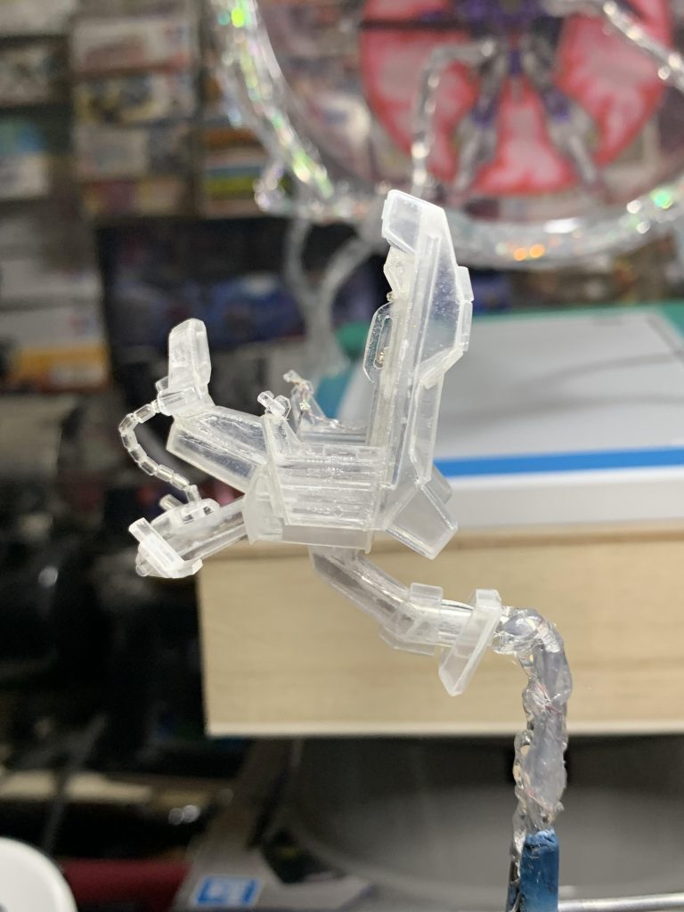 コックピットは透明プラ板で制作