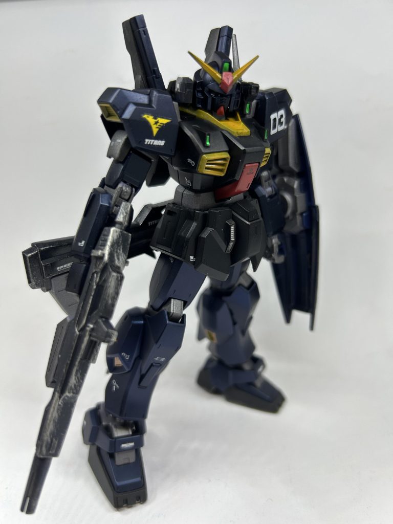 前回のエゥーゴマークIIと合わせて飾るべきですね。